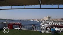 Navegando por el Nilo en crucero hacia Luxor