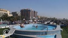Navegando por el Nilo en crucero hacia Luxor