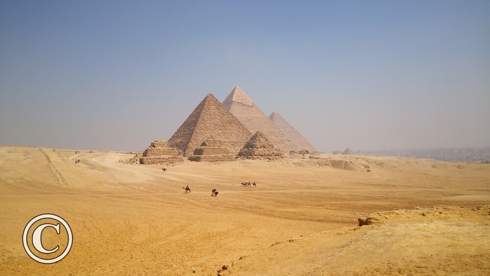 Vista completa del complejo de Giza de las 6 pirámides